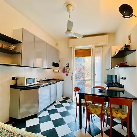 Hostdomus - Bilocale Sul Borgo *