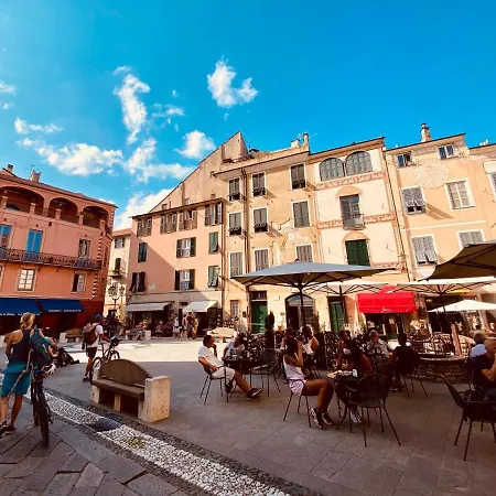 Hostdomus - Bilocale Sul Borgo *