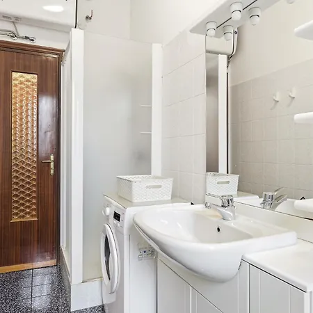 Hostdomus - Bilocale Sul Borgo *