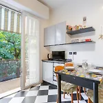 Hostdomus - Bilocale Sul Borgo Apartmán *