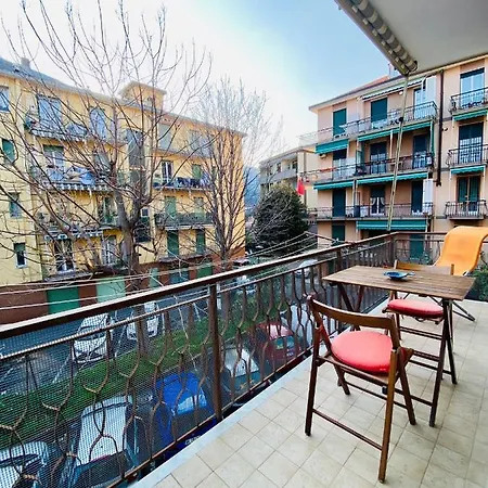 Apartment Hostdomus - Bilocale Sul Borgo