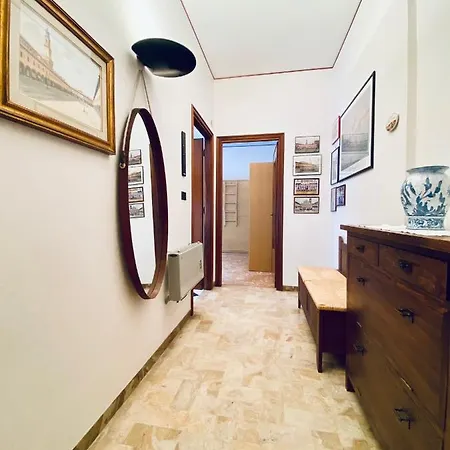 Apartment Hostdomus - Bilocale Sul Borgo