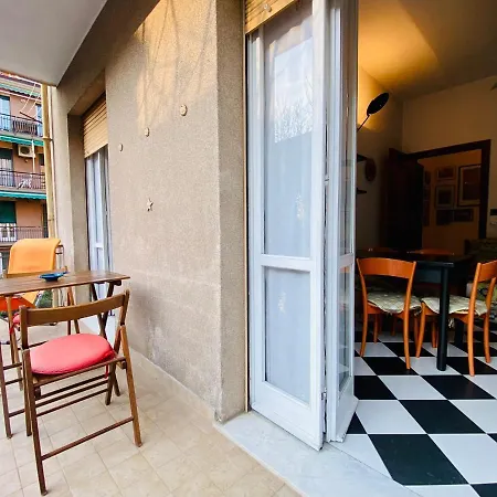 Apartment Hostdomus - Bilocale Sul Borgo
