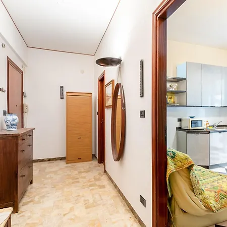 Hostdomus - Bilocale Sul Borgo Daire *