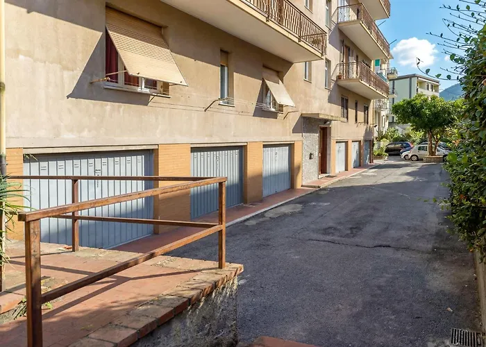 Hostdomus - Bilocale Sul Borgo Apartmán
